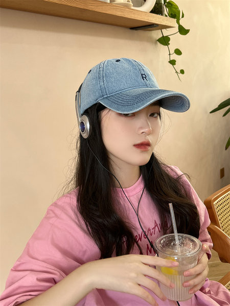 Ležerni ženski traper šešir