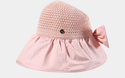 Μοντέρνο καλοκαιρινό καπέλο με κορδέλα