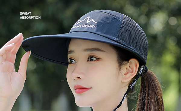 Ljetna kapa sa šiltom i mrežastim materijalom