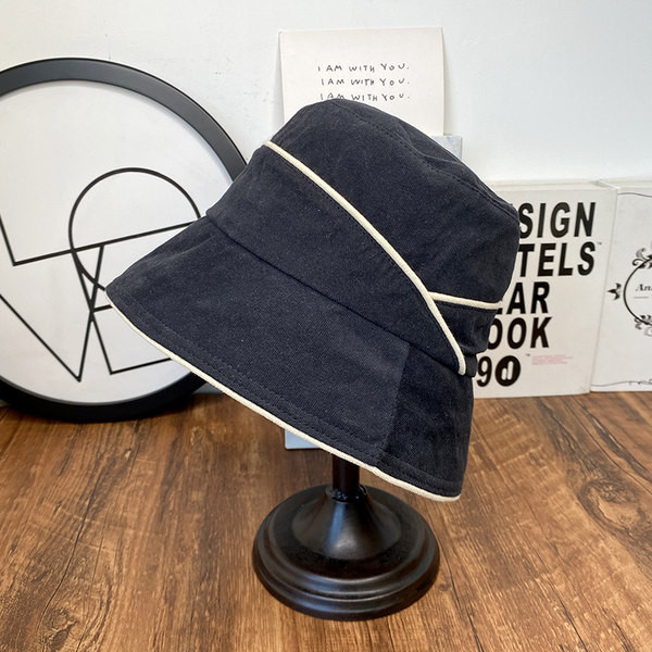 Ležerna ženska ribička kapa