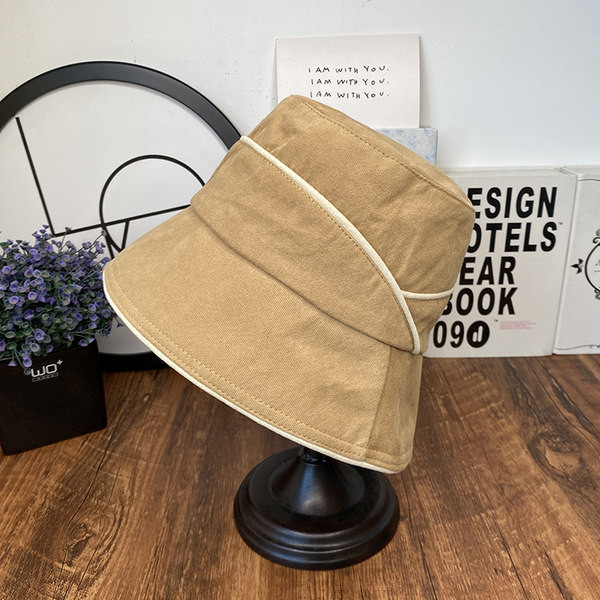 Ležerna ženska ribička kapa