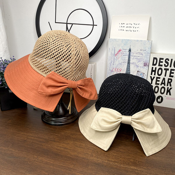Μοντέρνο γυναικείο καλοκαιρινό καπέλο με κορδέλα
