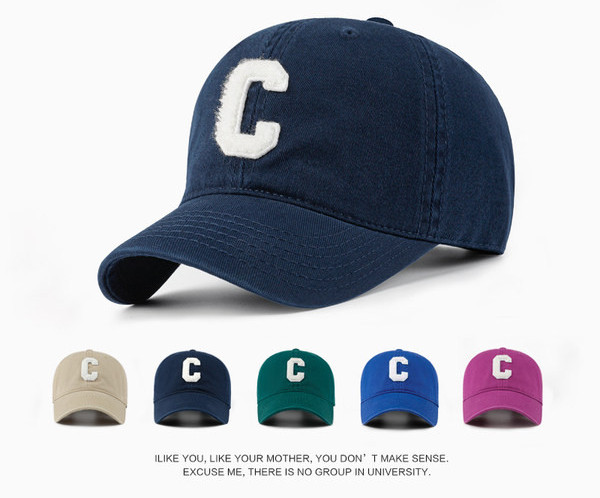 Мъжка бейзболна шапка с козирка и бродерия 