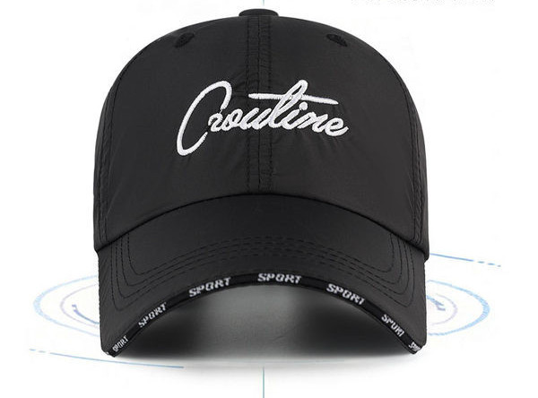 Лятна мъжка шапка с бродиран надпис