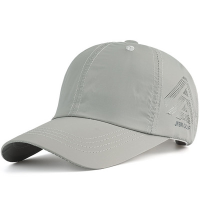 Тънка мъжка шапка с мрежеста част