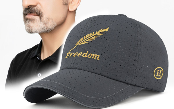 Мъжка бейзболна шапка от мрежеста материя с бродерия