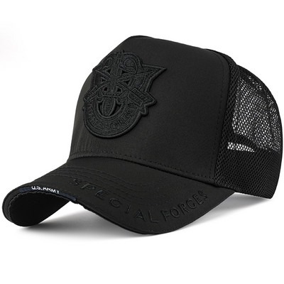 Мъжка бейзболна шапка от дишаща материя с козирка