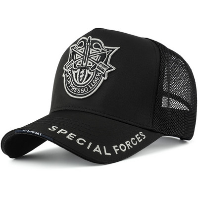 Мъжка бейзболна шапка от дишаща материя с козирка