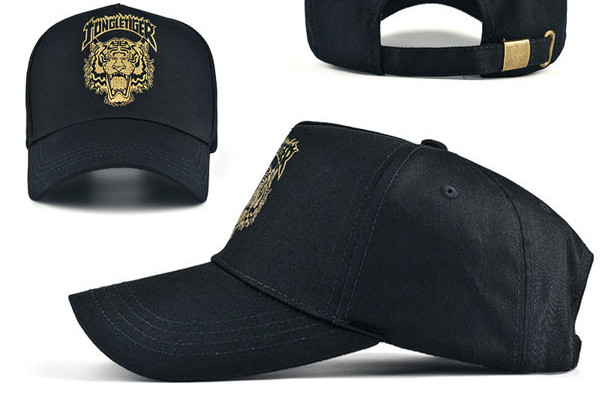 Пролетно-есенна текстилна шапка с козирка