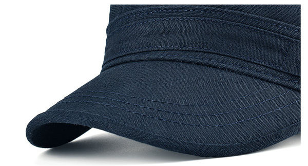 Мъжка пролетно-есенна шапка с козирка и копчета