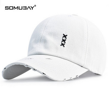 Мъжка текстилна шапка - с козирка