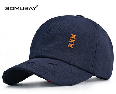 Мъжка текстилна шапка - с козирка