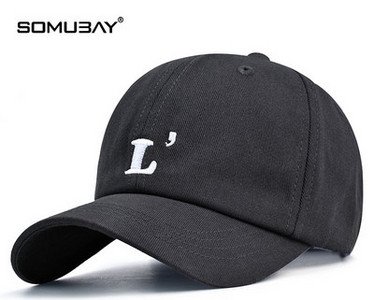 Лятна бейзболна шапка с козирка и бродерия за мъже