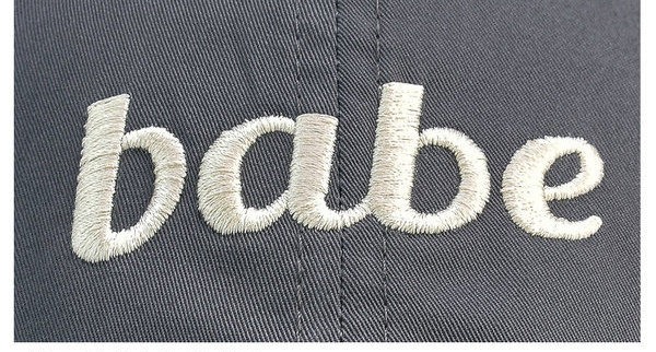 Бейзболна мъжка шапка с бродиран надпис