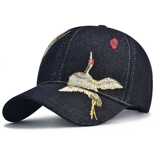 Мъжка бродирана бейзболна шапка с козирка