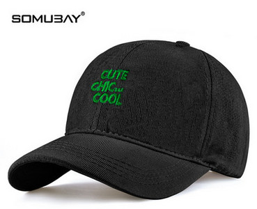 Мъжка шапка - с надпис и козирка