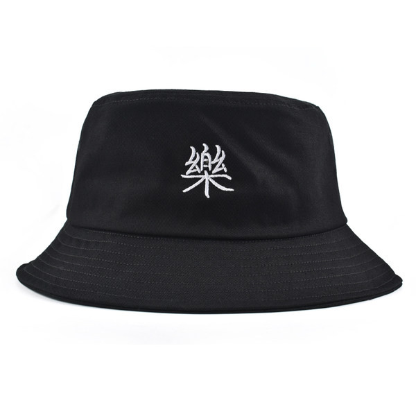 Лятна текстилна шапка тип рибарска с бродерия