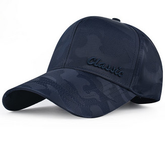 Мъжка лятна камуфлажна шапка с бродиран надпис и козирка