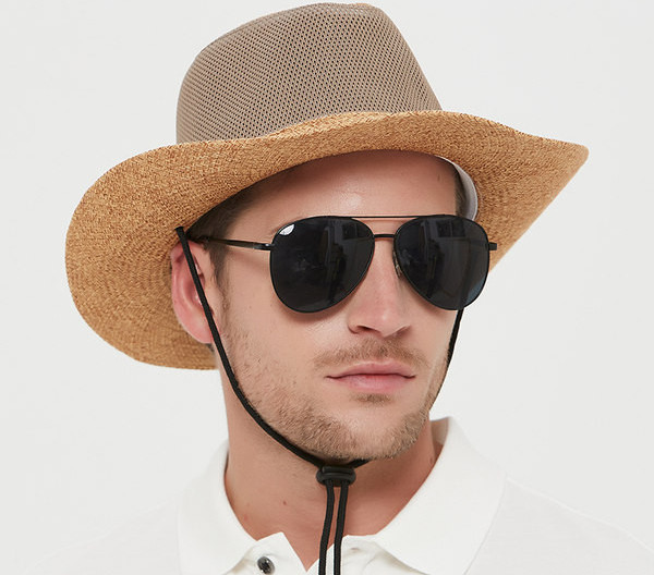 Мъжка лятна сламена шапка с голяма периферия и връзки