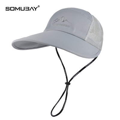 Мъжка шапка с голяма периферия от дишаща материя с надпис