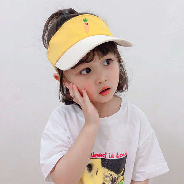 Детска текстилна козирка с цветна апликация