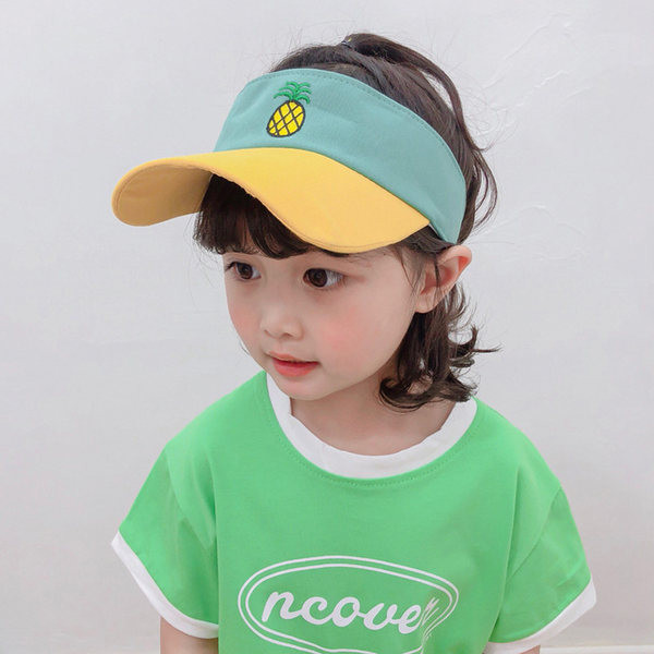 Детска текстилна козирка с цветна апликация