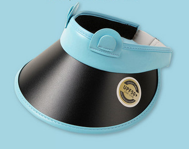 Слънцезащитна детска козирка с цветен десен