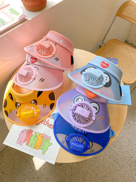 Детска слънцезащитна козирка с вентилатор