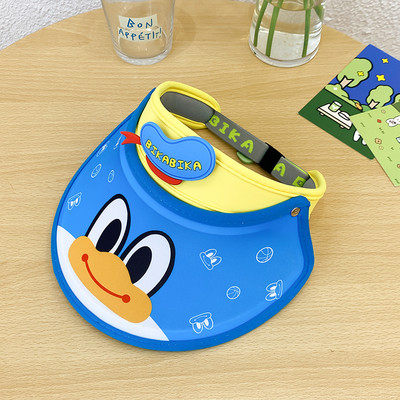 Лятна слънцезащитна шапка  с козирка и апликация за момчета и момичета 