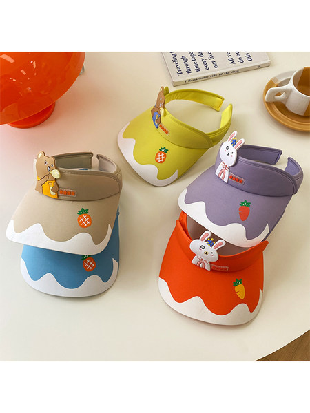 Детска текстилна козирка с 3D елементи