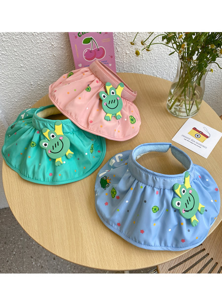 Детска лятна козирка с широка периферия