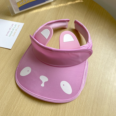 Gyermek sapka 3D díszítéssel és napellenzővel