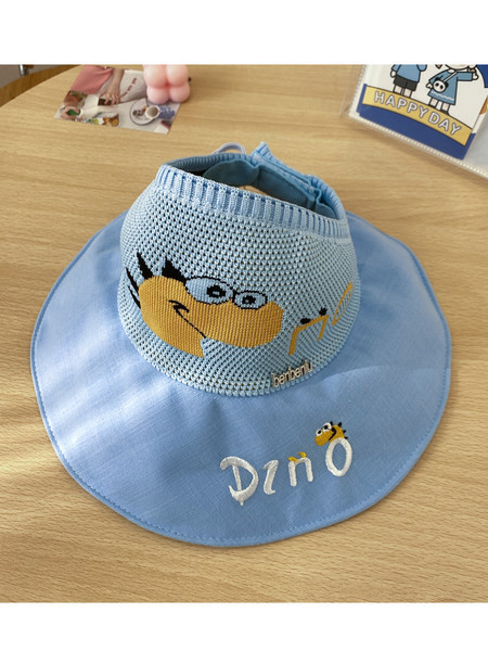 Детска цветна козирка с бродерия