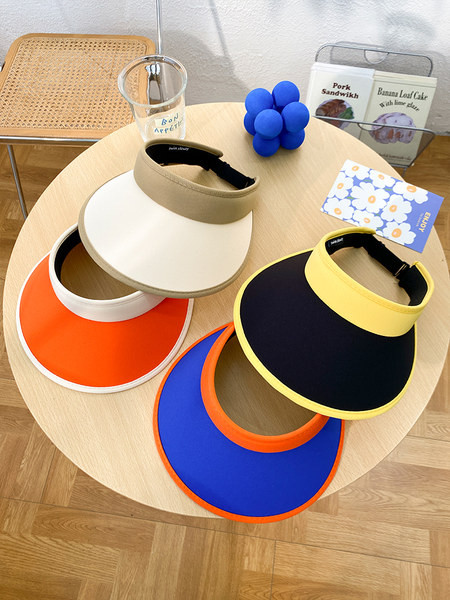 Детска ежедневна регулируема  шапка с цветна козирка 