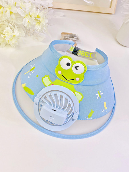 Лятна детска козирка с вграден вентилатор