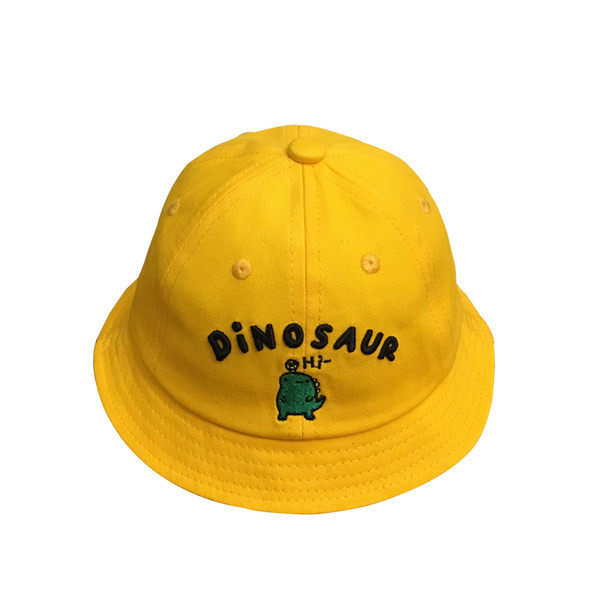 Детска шапка с бродерия