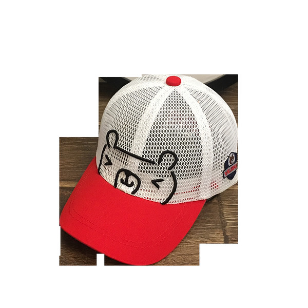 Детска мрежеста шапка с козирка и бродерия