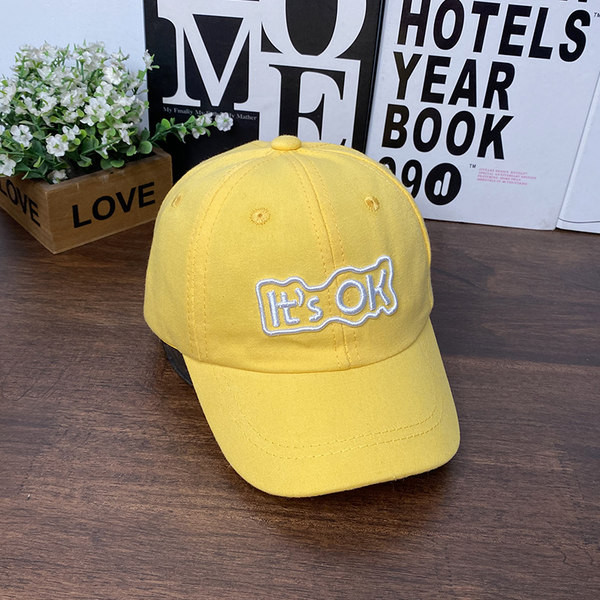  Шапка с козирка за момичета и момчета