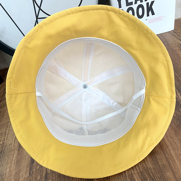 Dječja ljetna ribička kapa s izvezenim natpisom