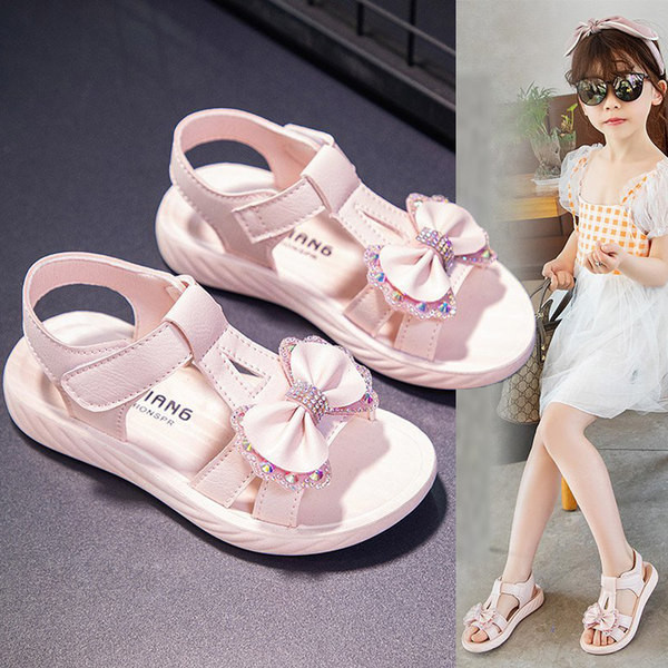 Летни сандали за момичета