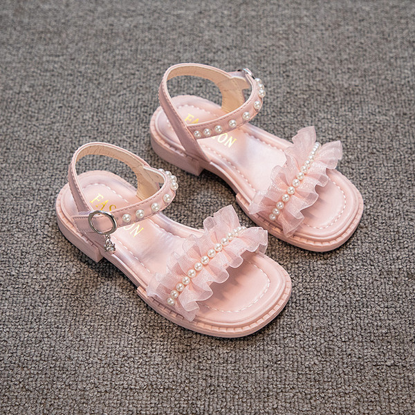Sandale za djevojčice - s mekanim potplatom i trakom