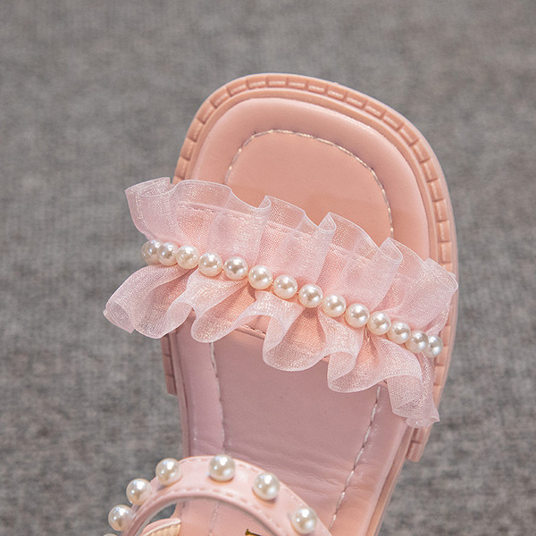 Sandale za djevojčice - s mekanim potplatom i trakom