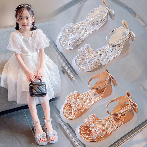 Dječje sandale za djevojčice s trakom i sjajnim efektom
