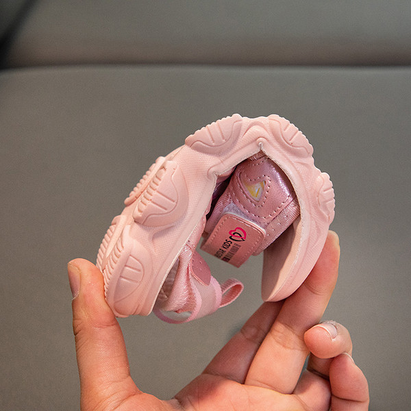 Sandale za devojcice sa natpisom