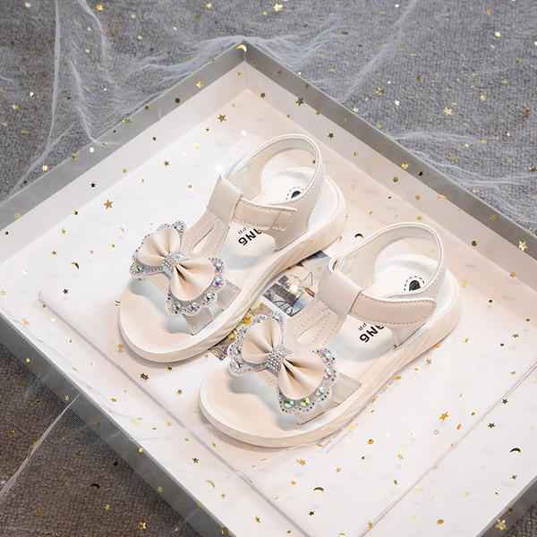 Sandale za djevojčice - s trakom i kopčanjem na čičak