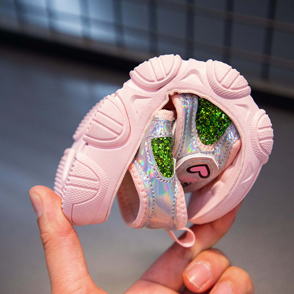 Детски сандали за момиче с мека подметка