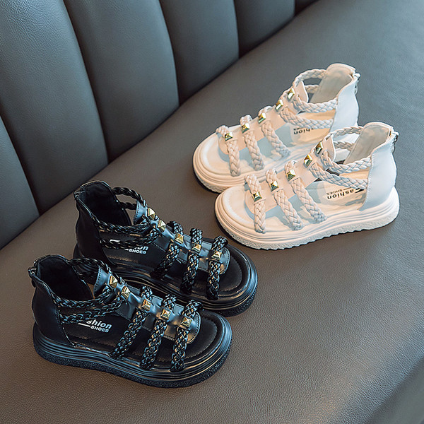 Детски сандали с равна подметка