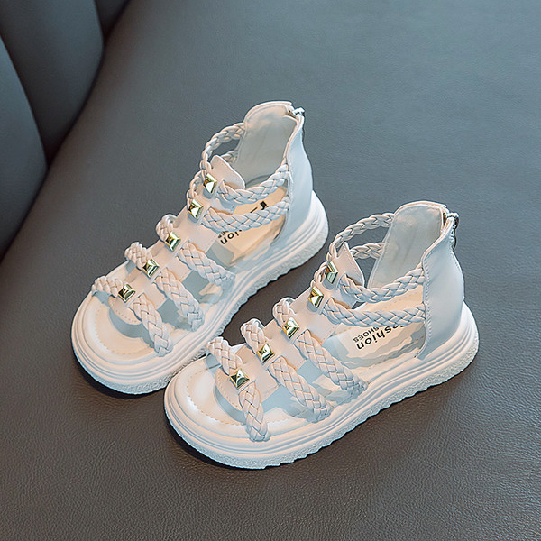 Детски сандали с равна подметка