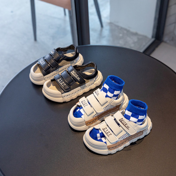 Сандали с велкро закопчаване -бял и черен цвят