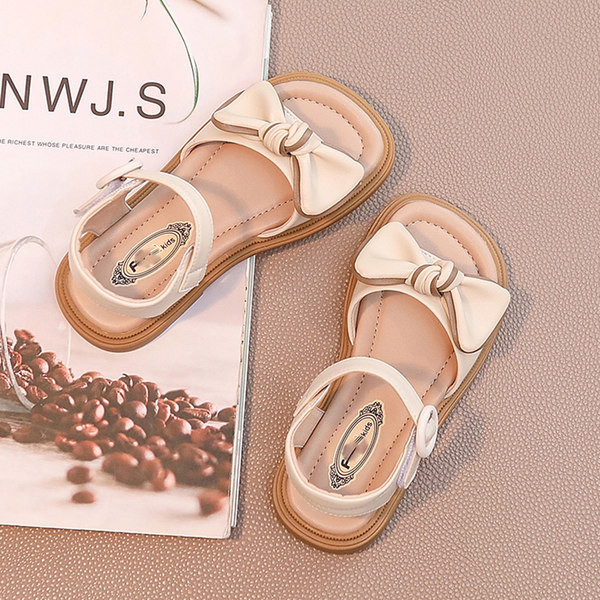 Dječje sandale za djevojčice - na traku i kopčanje na čičak